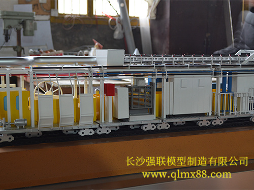 泥水式盾構(gòu)機(jī) 泥水式盾構(gòu)機(jī)